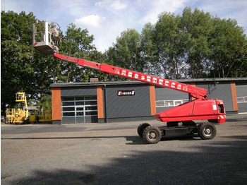 Lastbil med mandskabslift SNORKEL