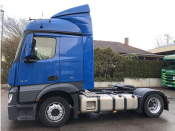 Trækker MERCEDES-BENZ Actros 1845