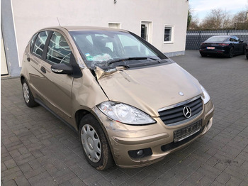 Bil MERCEDES-BENZ