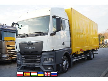 : billede i headeren