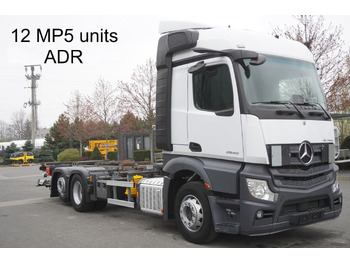 Containerbil/ Veksellad lastbil MERCEDES-BENZ Actros 2545