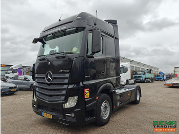 Trækker MERCEDES-BENZ Actros 1942