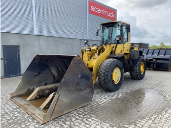 Gummihjulslæsser KOMATSU WA270