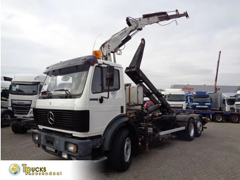 Lastbil med wirehejs MERCEDES-BENZ SK 2433