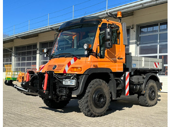 Tipvogn lastbil UNIMOG U400