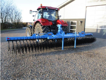 Harve Namyslo Vajoo 660 Hydraulisk opklap og LED lys: billede 2 Harve Namyslo Vajoo 660 Hydraulisk opklap og LED lys: billede 2