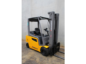 El gaffeltruck JUNGHEINRICH EFG