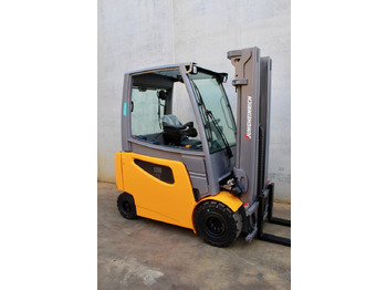 El gaffeltruck JUNGHEINRICH EFG 425