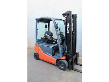 El gaffeltruck TOYOTA