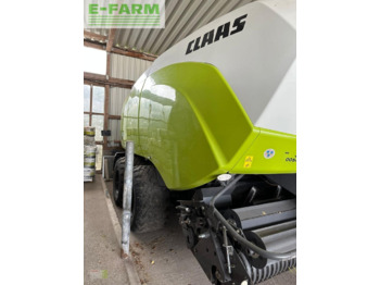 Firkant ballepresse CLAAS