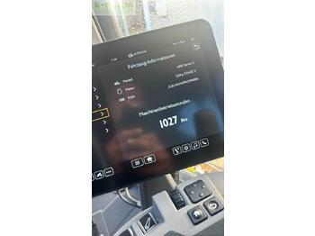 Traktor JCB Fastrac 4220