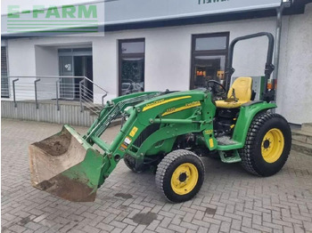 Traktor JOHN DEERE 3320