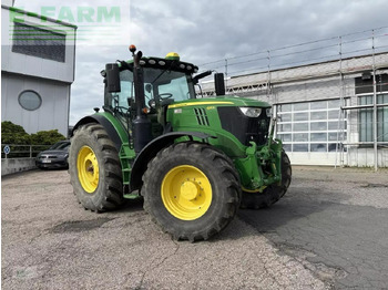 Traktor JOHN DEERE 6215R
