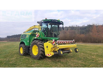 Grønthøster JOHN DEERE 8400