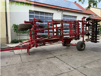 Kultivator KVERNELAND