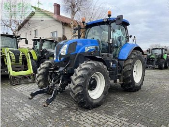 Traktor NEW HOLLAND T7