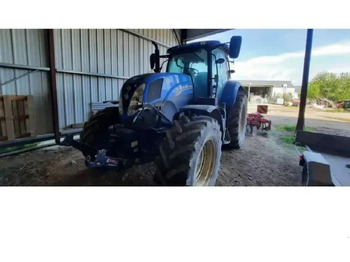 Traktor NEW HOLLAND T7