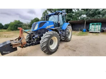 Traktor NEW HOLLAND T7