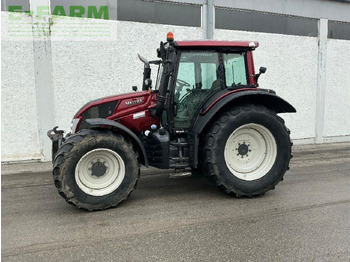 Traktor VALTRA N123
