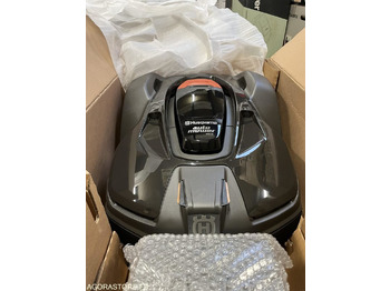 Ny Plæneklipper Robot Husqvarna 450X neuf en carton garantie 2 ans + kit installation: billede 3 Ny Plæneklipper Robot Husqvarna 450X neuf en carton garantie 2 ans + kit installation: billede 3