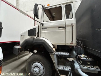 Trækker RENAULT C 290