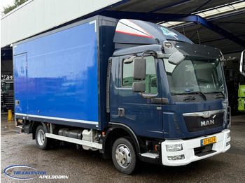 Lastbil med presenning MAN TGL 7.150