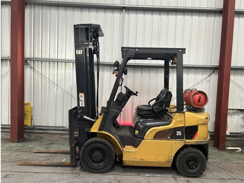 Gas gaffeltruck CATERPILLAR GP