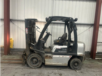 Diesel gaffeltruck NISSAN