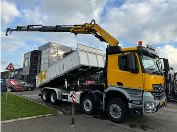 Lastbil med kran MERCEDES-BENZ Arocs