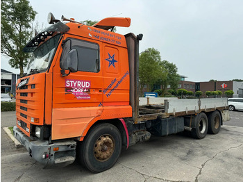 Lastbil med lad SCANIA R143