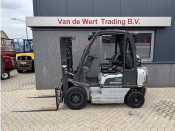 Gas gaffeltruck NISSAN