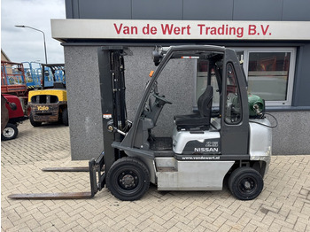 Gas gaffeltruck NISSAN
