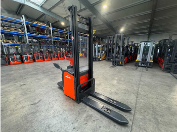 Gaffeltruck 04/2012 SERVICE +UVV 10/2026 LINDE L14AP 1.400KG PALLET TRUCK ANT 2.364 HOURS: billede 5 Gaffeltruck 04/2012 SERVICE +UVV 10/2026 LINDE L14AP 1.400KG PALLET TRUCK ANT 2.364 HOURS: billede 5