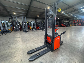 Gaffeltruck 04/2012 SERVICE +UVV 10/2026 LINDE L14AP 1.400KG PALLET TRUCK ANT 2.364 HOURS: billede 3 Gaffeltruck 04/2012 SERVICE +UVV 10/2026 LINDE L14AP 1.400KG PALLET TRUCK ANT 2.364 HOURS: billede 3