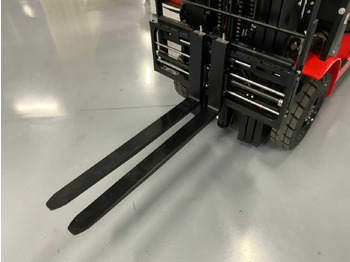 Gaffeltruck EP - EFL 252 X - FORK POSITIONER, SIDESHIFT, TRIPLEX, FORKLIFT 2025: billede 3