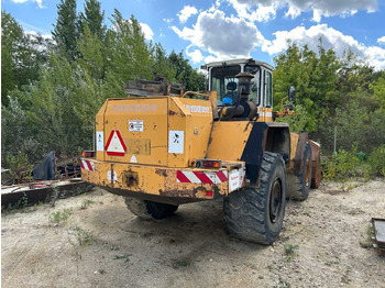 Gummihjulslæsser LIEBHERR L 551