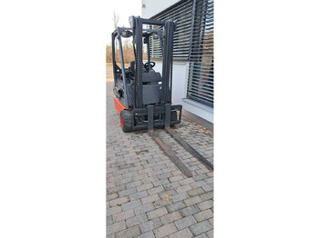 Gaffeltruck LINDE - E18C-02 - 2004 - FORKLIFT TRUCKS: billede 2 Gaffeltruck LINDE - E18C-02 - 2004 - FORKLIFT TRUCKS: billede 2