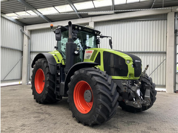 Traktor CLAAS Axion 930