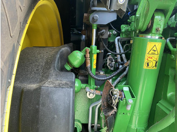 Traktor John Deere 6215R: billede 5