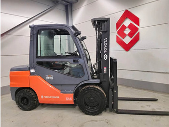 Diesel gaffeltruck TOYOTA