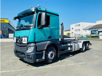 Lastbil med lad MERCEDES-BENZ Actros 2545