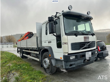 Lastbil med kran VOLVO