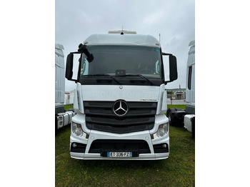 Trækker MERCEDES-BENZ Actros 1845
