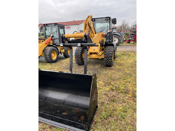 Gummihjulslæsser CATERPILLAR 908H