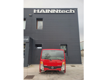 Førerhus og interiør NISSAN