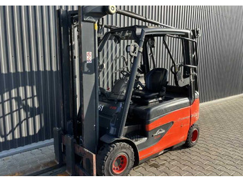 El gaffeltruck LINDE E25