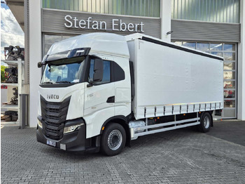 Lastbil med presenning IVECO S-WAY