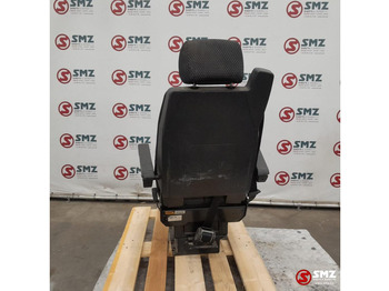 Førerhus og interiør for Lastbil Mercedes-Benz Occ bijrijdersstoel Mercedes: billede 2 Førerhus og interiør for Lastbil Mercedes-Benz Occ bijrijdersstoel Mercedes: billede 2