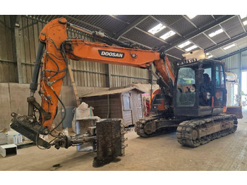 Bæltegravemaskine DOOSAN DX140LCR-5