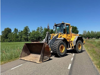 Gummihjulslæsser VOLVO L110E